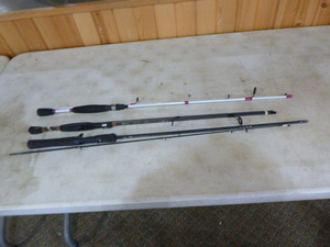 lot 252 image: 3 Fishing Rods