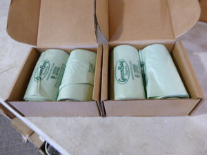 lot 311 image: 4 Rolls of Green Bag Trash Bags