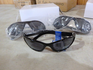 lot 321 image: 3 Pair of Shakespeare Polarized Sunglasses