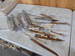 lot 325 image: Tong, Knives, Grilling Forks