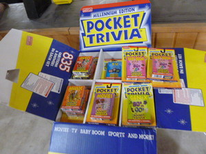 lot 348 image: Box of Hoyle Pocket Trivia Games