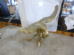 lot 374 image: Brass Eagle Statue