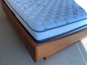 d-Scan Mid Century Queen Bed Frame