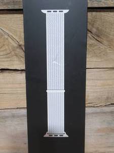 lot 34 image: Nike Sport Loop for Apple Watch 40mm - Summit White