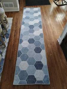 lot 31 image: Runner Rug by Ruggable