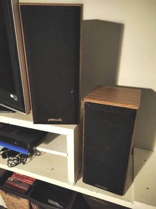 lot 13 image: Pair of Polk Audio Speakers