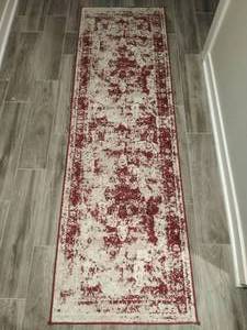 lot 126 image: Runner Rug