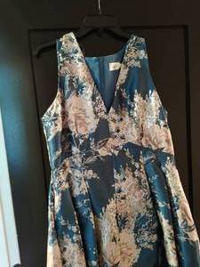 lot 62 image: Eliza J Dress