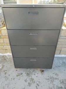 lot 187 image: Filing Cabinet