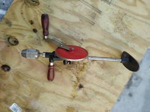 lot 199 image: Hand Auger