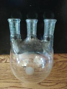 lot 307 image: Distillation Flask