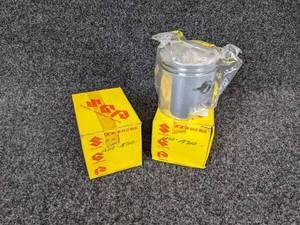 lot 20 image: Lot of (2) Suzuki Pistons Part No. 12110-18710 for 1969 Suzuki T305 TC305 NOS
