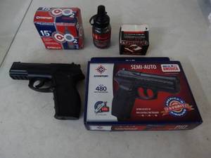 Crossman Co2 Semi Automatic BB Gun With Co2 & BBs