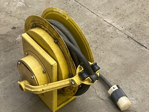 Daniel Woodhead Co. Auto-Retract 600Volt Electric Cord Reel