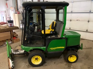 John Deere Series-II 1445 Snow-Plowing Machine