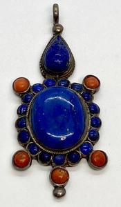 lot 19 image: Lapis and Sterling Turtle Figurine Pendant