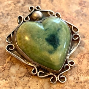 lot 23 image: Sterling and Labradorite Brooch