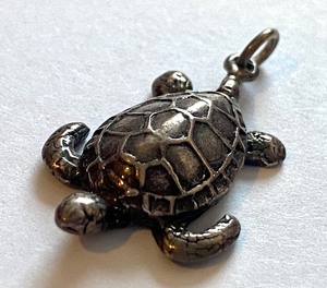 lot 27 image: Wonderful Sterling Turtle Charm or Pendant