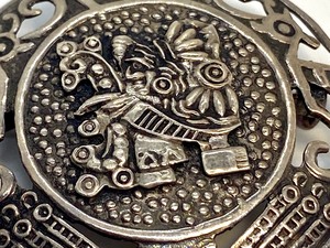 lot 48 image: Round Sterling Brooch with Unique Design