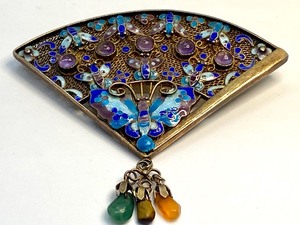 lot 61 image: Beautiful Chinese Silver & Filigree Enamel Vintage Butterfly Art Nouveau Brooch