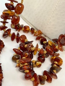 lot 73 image: Vintage Strung Amber and Malachite Beaded Necklaces