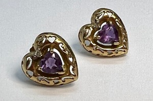 lot 84 image: 10k and Amethyst Heart Shaped Earrings