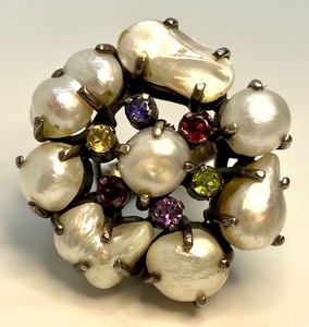 lot 105 image: Very Large Pearl Cluster and Gemstone Sterling Statement Ring