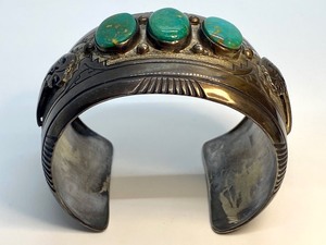 lot 118 image: Stunning Navajo Sterling and Turquoise Large Cuff Bracelet by Tommy Singer