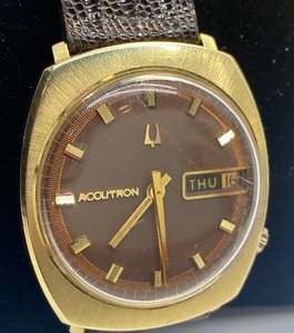 lot 162 image: Mens Vintage Accutron Bulova 14k Watch