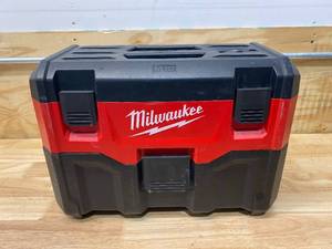 lot 21 image: MILWAUKEE M18 18-Volt 2 Gal. Lithium-Ion Cordless WetDry Vacuum (Tool-Only)
