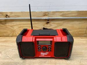 lot 28 image: MILWAUKEE M18 18-Volt Lithium-Ion Cordless Jobsite Radio (Tool Only)