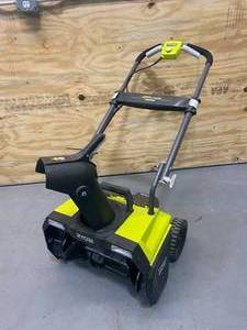 lot 33 image: RYOBI RY40805VNM 40v Snow Blower