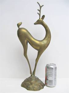 lot 9 image: Large Vintage Mod Brass Deer Sculpture