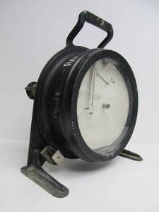 lot 11 image: Very Cool Vintage Industrial Foxboro Humitex Phantom Chart Weather Tracking Machine