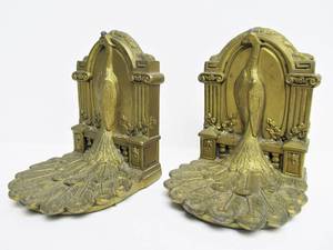 lot 21 image: Lovely Set of Original 1920s Era Art Nouveau Peacock Bookends