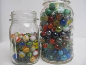 lot 40 image: 2 Jars Full of Vintage Marbles