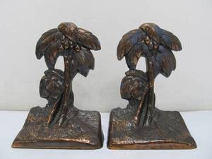 lot 148 image: Set of Vintage Cast Metal Palm Tree Bookends