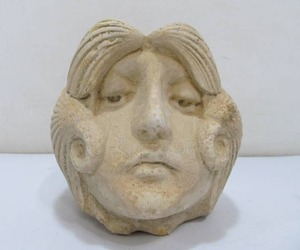 lot 150 image: Signed Vintage HAEGER STUDIOS Deco Head Vase