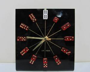 lot 159 image: Vintage Retro Las Vegas Dice Clock 