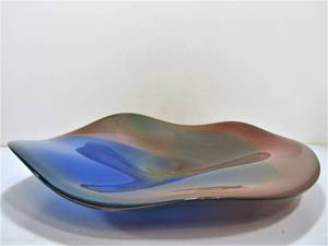 lot 193 image: Large Sculptural Art Glass Centerpiece Platter