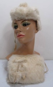 lot 213 image: Vintage 1950s Genuine White Fur Hat & Matching Hand Warmer