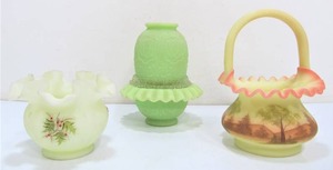 lot 215 image: Hand Painted Signed FENTON Glass Baskets & Tea Light