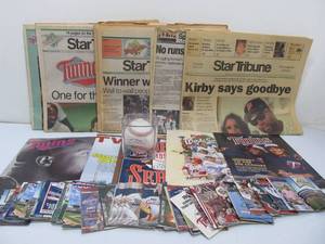 lot 262 image: Group of MN TWINS Baseball Memorabilia