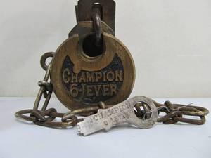 lot 282 image: Antique Brass CHAMPION 6-Lever Lock wOriginal Key