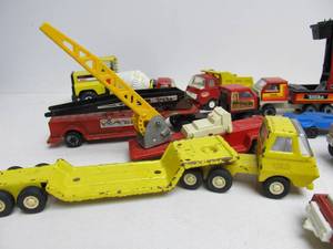 lot 70 image: Lot of Vintage Small Tonka etc Metal Vehicles