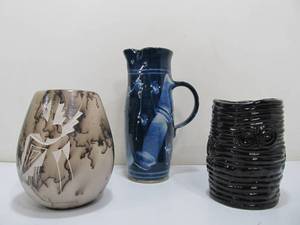 lot 297 image: 3 Pieces of Assorted Art Pottery