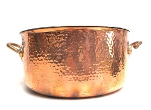 lot 8 image: Excellent High End Silver Lined Hammered Copper SOY YT Series Pro Stew Pot