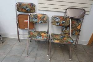 folding chairs