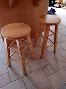 lot 208 image: Set of Stools