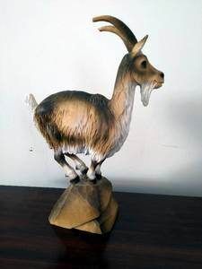 lot 111 image: Mountain Goat Figurine